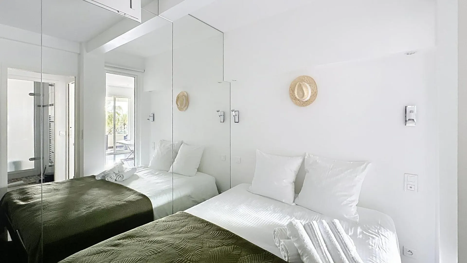 One Bedroom Apartment On La Croisette - Sea View Канны 0*,  Франция